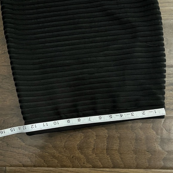 Ava. Pencil Skirt - Picture 7 of 9